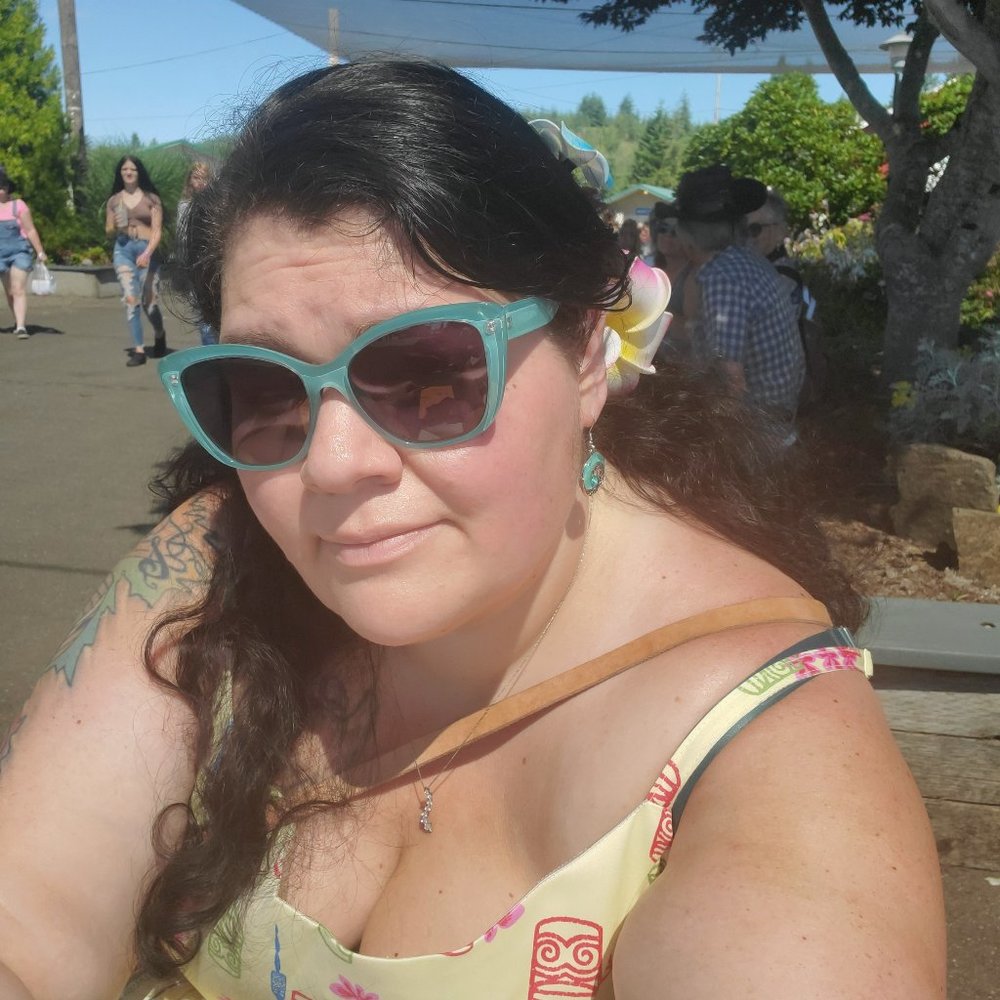 Meet your Posher, Rebecca